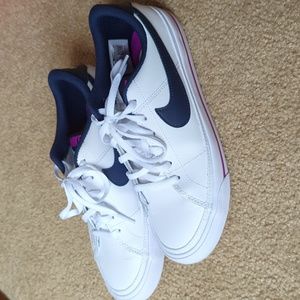 Nike Court Legacy - Kids White Sneakers - Size 5